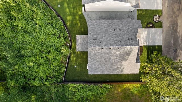 1426 60th Avenue NE, Tacoma, WA 98422