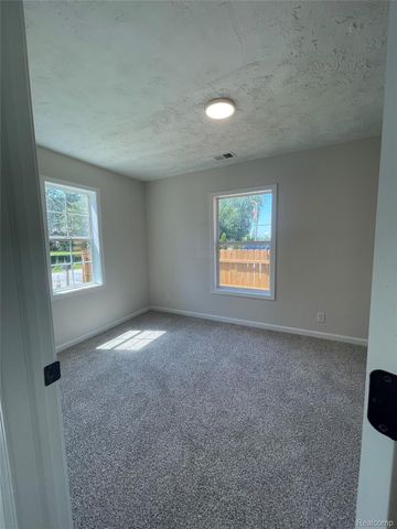 5685 Venice Road, Frenchtown Township, MI 48166