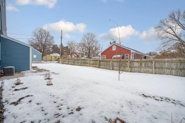 116 7th Street NE, Osseo, MN 55369