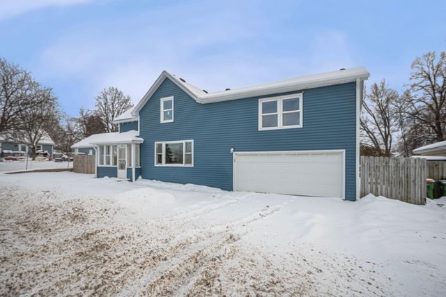 116 7th Street NE, Osseo, MN 55369
