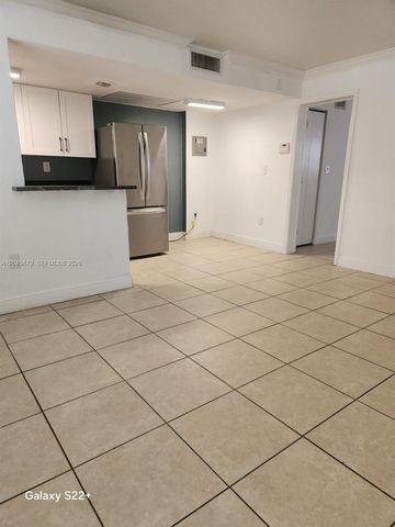 3901 SW 112th Avenue 24, Miami, FL 33165