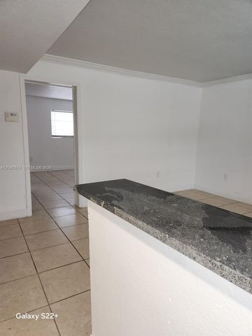 3901 SW 112th Avenue 24, Miami, FL 33165