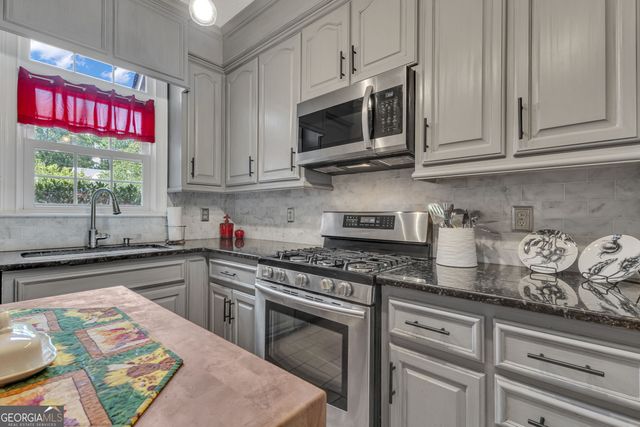 25 Northcrest Drive, Newnan, GA 30265