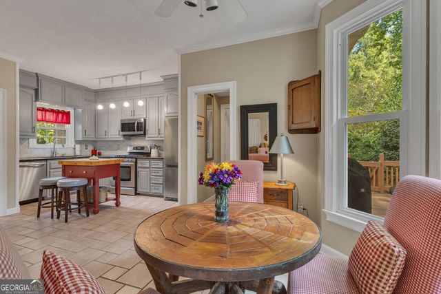25 Northcrest Drive, Newnan, GA 30265