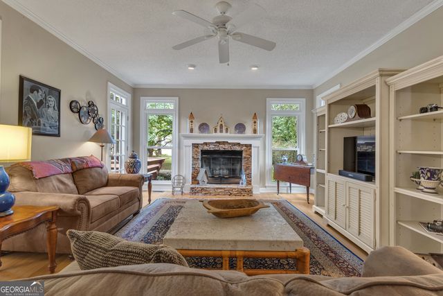 25 Northcrest Drive, Newnan, GA 30265
