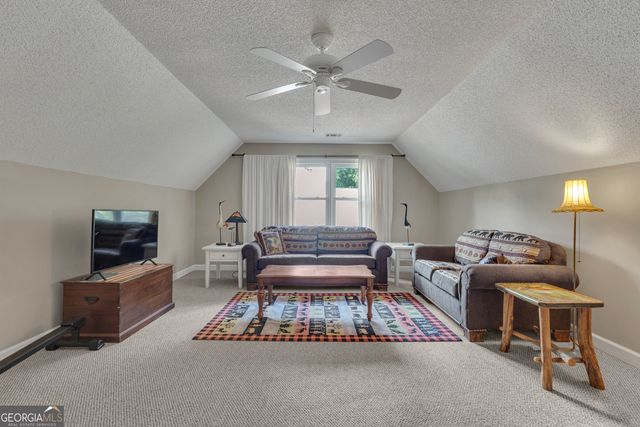 25 Northcrest Drive, Newnan, GA 30265