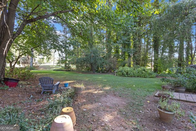25 Northcrest Drive, Newnan, GA 30265