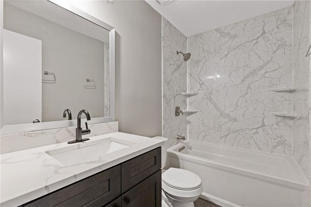 6390 Wedgeview Drive, Tucker, GA 30084