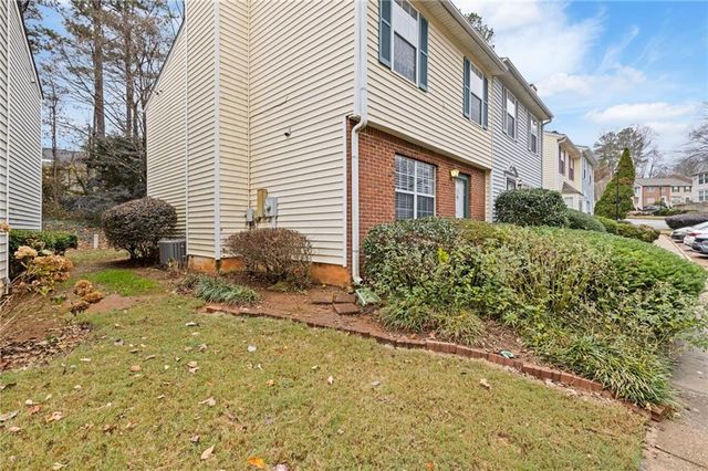 6390 Wedgeview Drive, Tucker, GA 30084