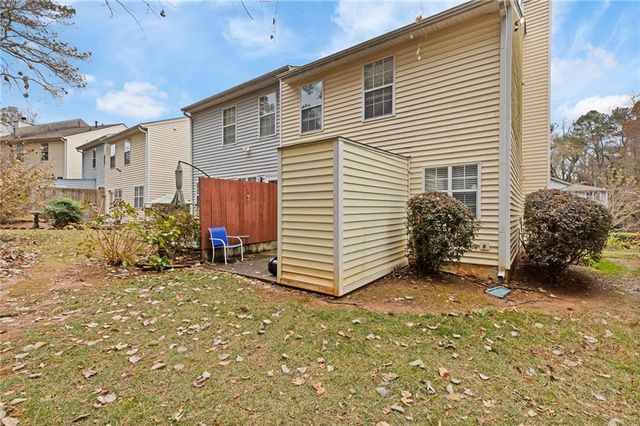 6390 Wedgeview Drive, Tucker, GA 30084