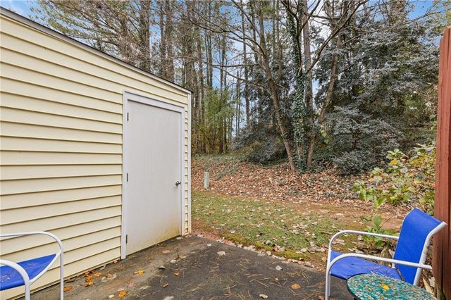 6390 Wedgeview Drive, Tucker, GA 30084