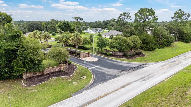 5912 NE 57TH LOOP N, Silver Springs, FL 34488