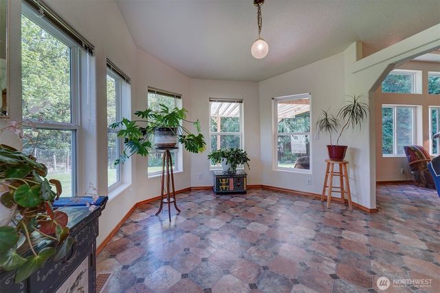 8163 NE Eaglepoint Lane, Kingston, WA 98346