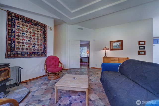 8163 NE Eaglepoint Lane, Kingston, WA 98346