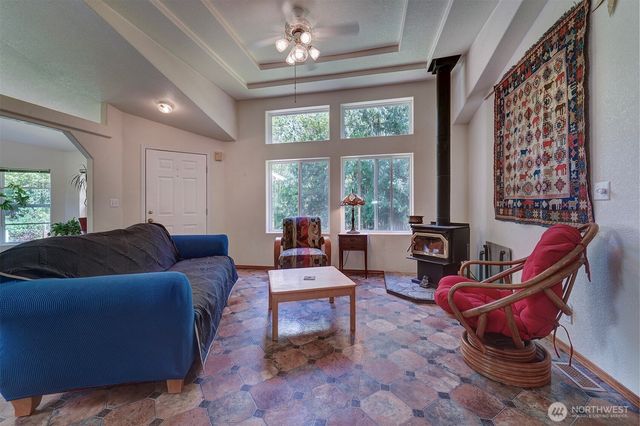 8163 NE Eaglepoint Lane, Kingston, WA 98346