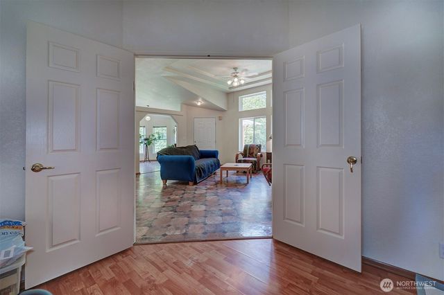 8163 NE Eaglepoint Lane, Kingston, WA 98346