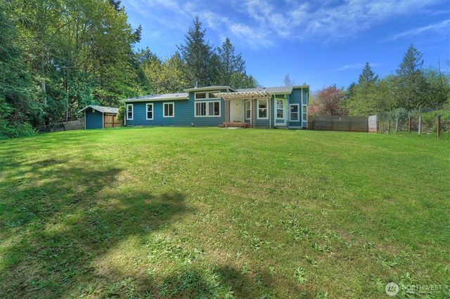 8163 NE Eaglepoint Lane, Kingston, WA 98346