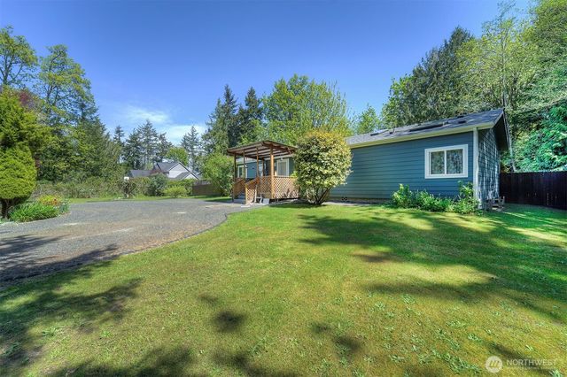 8163 NE Eaglepoint Lane, Kingston, WA 98346