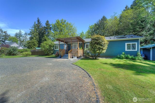 8163 NE Eaglepoint Lane, Kingston, WA 98346