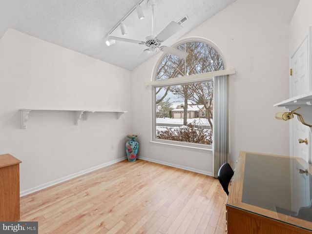 19 BIRCHWOOD DR, Marlton, NJ 08053