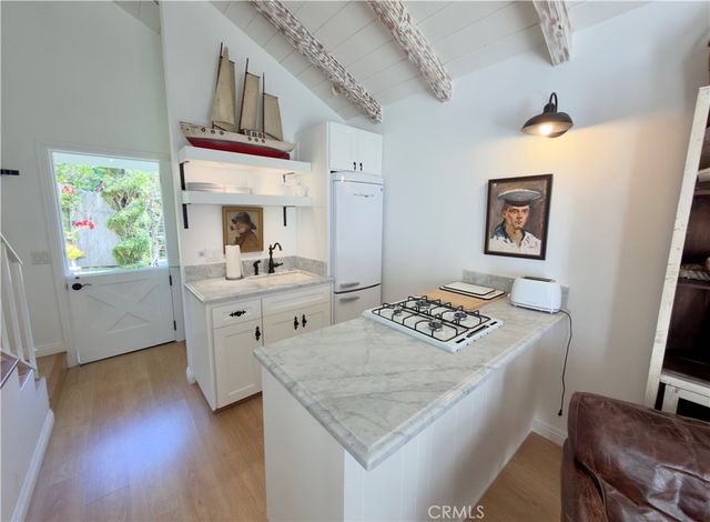 31531 Bluff Drive Back Hse, Laguna Beach, CA 92651