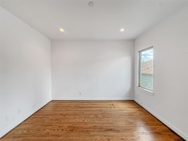 3711 Newhouse Street, Houston, TX 77019