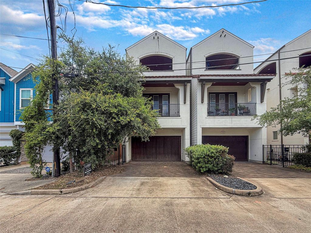 3711 Newhouse Street, Houston, TX 77019