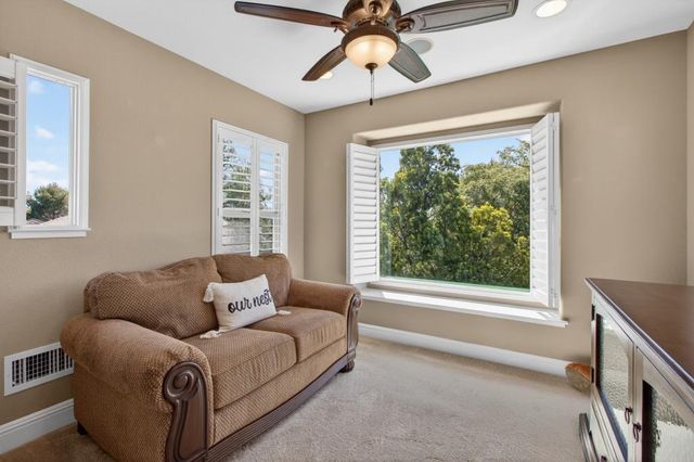 5060 Crail Way, El Dorado Hills, CA 95762