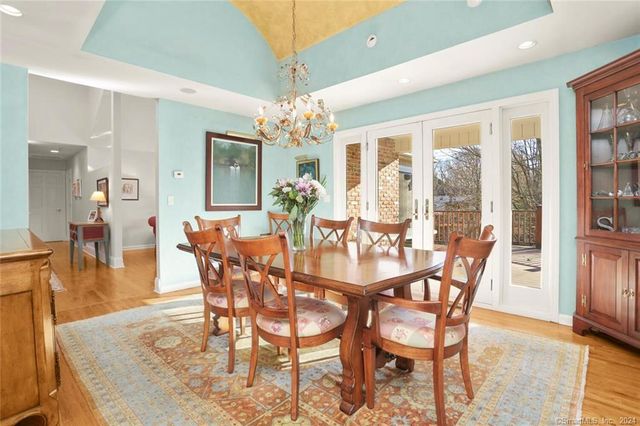 12 Signal Lane, Westport, CT 06880