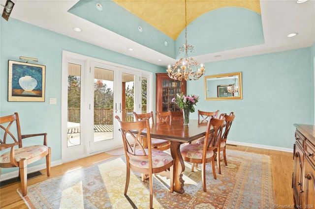 12 Signal Lane, Westport, CT 06880