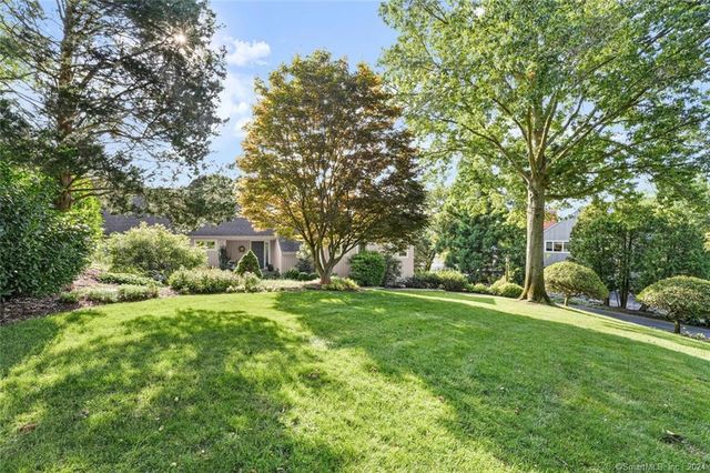 12 Signal Lane, Westport, CT 06880