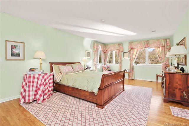 12 Signal Lane, Westport, CT 06880