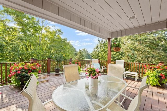 12 Signal Lane, Westport, CT 06880