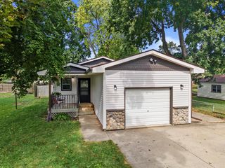 34828 Parkway DRIVE, Summit, WI 53066
