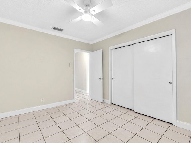 3421 NE 15th Avenue 8, Oakland Park, FL 33334
