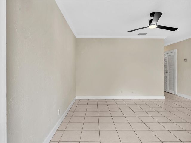 3421 NE 15th Avenue 8, Oakland Park, FL 33334