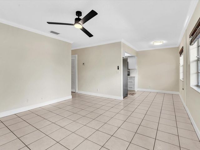 3421 NE 15th Avenue 8, Oakland Park, FL 33334