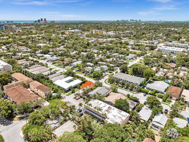 3421 NE 15th Avenue 8, Oakland Park, FL 33334