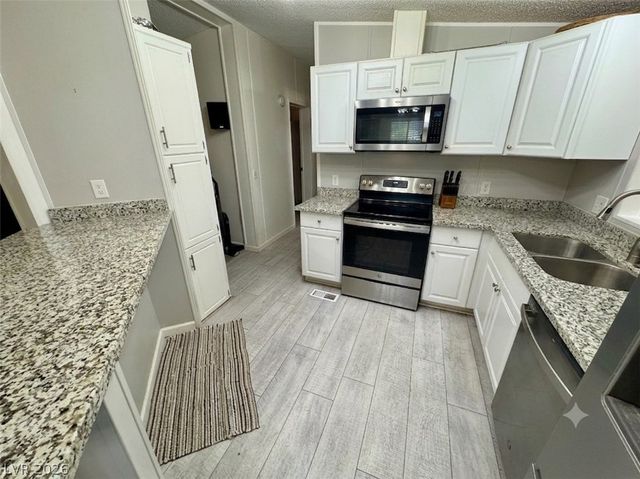 301 West Hamilton Street, Pahrump, NV 89048