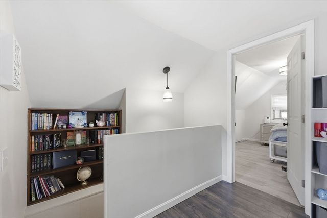 49 Canterbury Rd, Springfield, MA 01118