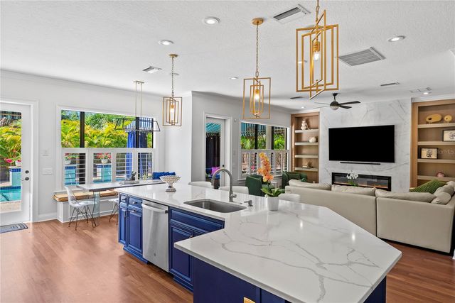 3114 W BAY VILLA AVENUE, Tampa, FL 33611