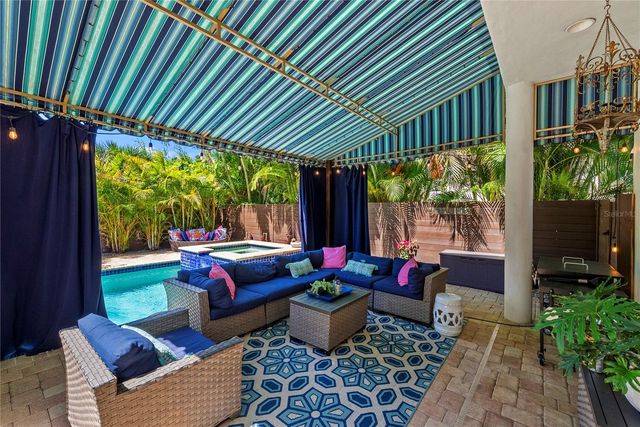 3114 W BAY VILLA AVENUE, Tampa, FL 33611