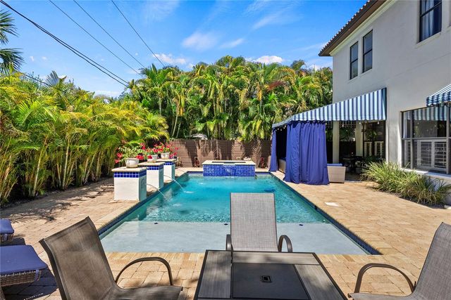 3114 W BAY VILLA AVENUE, Tampa, FL 33611