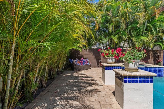 3114 W BAY VILLA AVENUE, Tampa, FL 33611