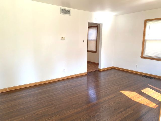4916 S Lorel Avenue 1, Chicago, IL 60638
