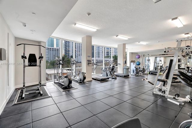 601 NE 23rd St 1106, Miami, FL 33137