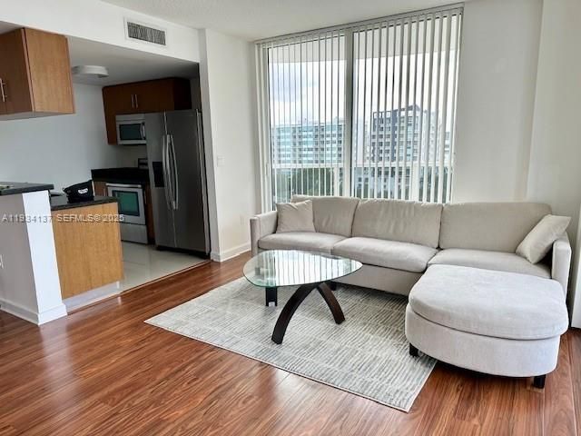 601 NE 23rd St 1106, Miami, FL 33137