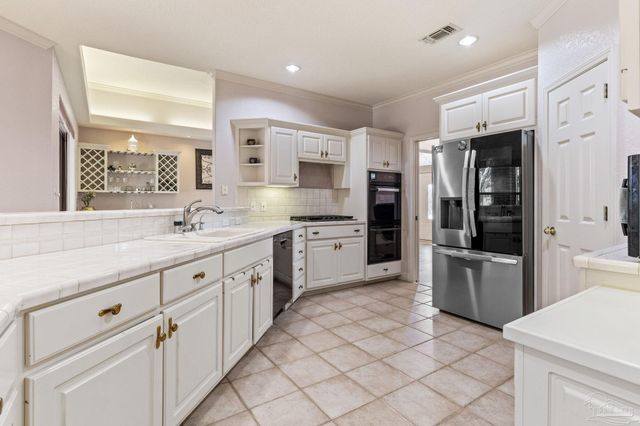 1126 Mary Kate Dr, Gulf Breeze, FL 32563