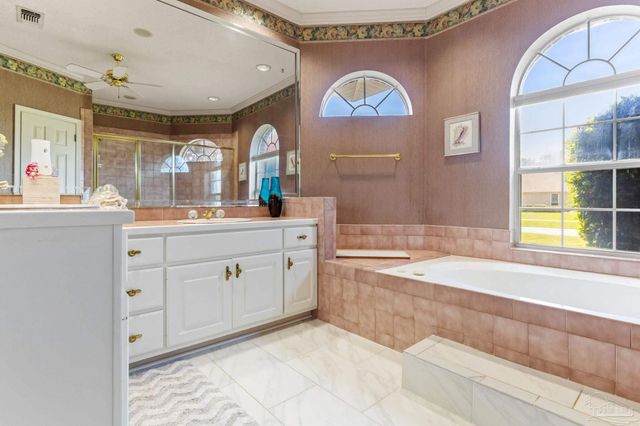 1126 Mary Kate Dr, Gulf Breeze, FL 32563