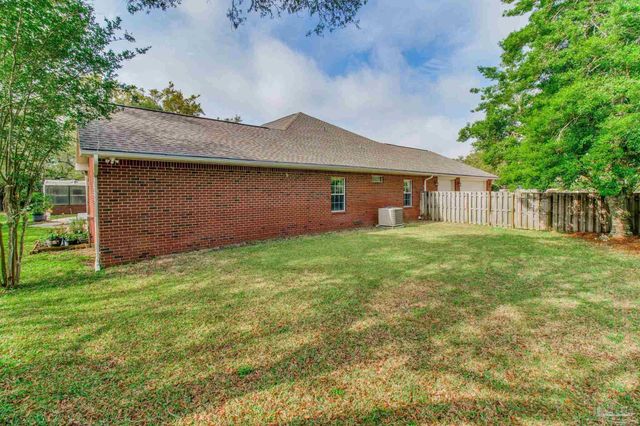 1126 Mary Kate Dr, Gulf Breeze, FL 32563